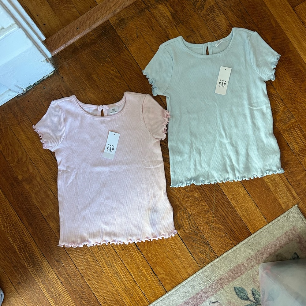Gap NWT 3T Lot of 2 Ribbed Ruffled T-shirts